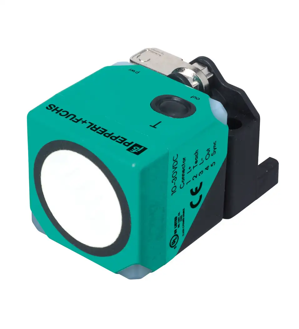 UC4000-L2-E6-V15 Pepperl Ultrasonic Sensor
